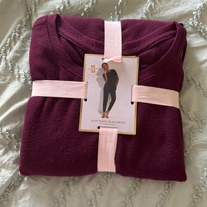 Never worn Victoria’s Secret pajama set